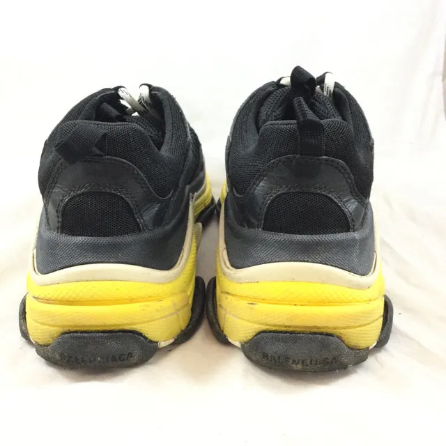 Balenciaga Triple S Sneakers. Size 39