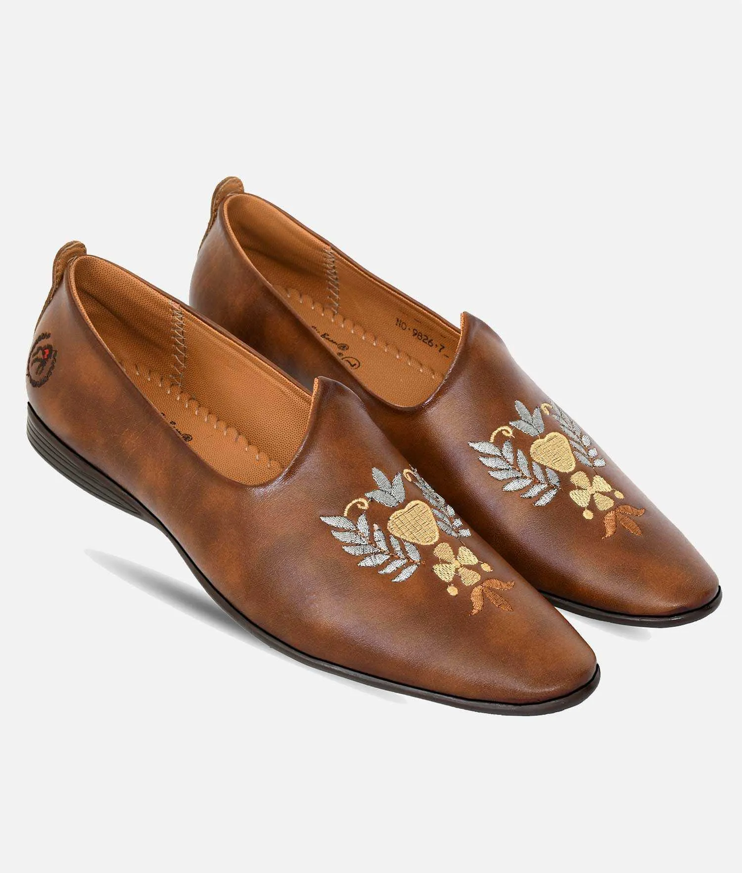Big Boon Men's Ethnic Shoes  Embroider/ Zardozi Style