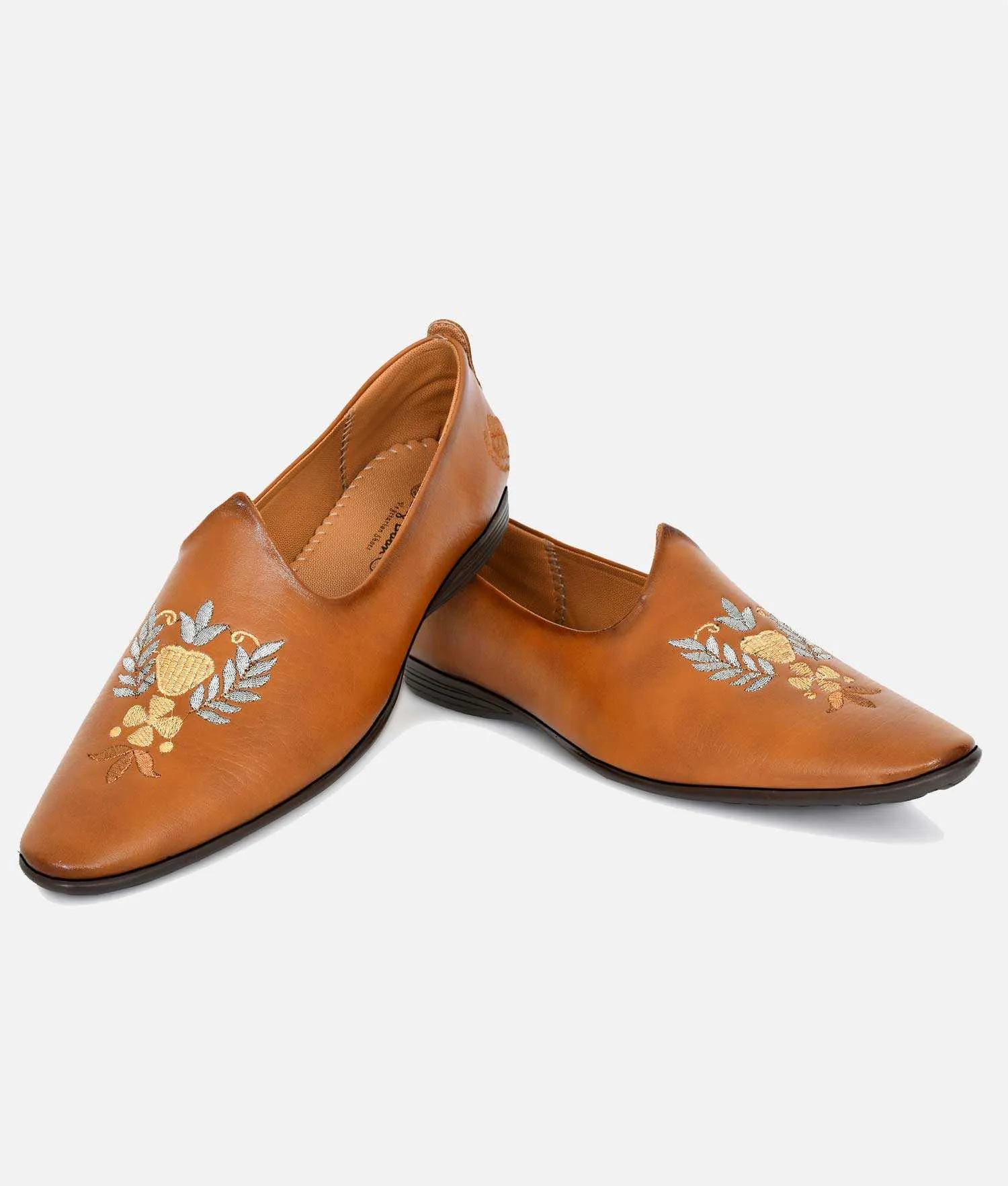 Big Boon Men's Ethnic Shoes  Embroider/ Zardozi Style
