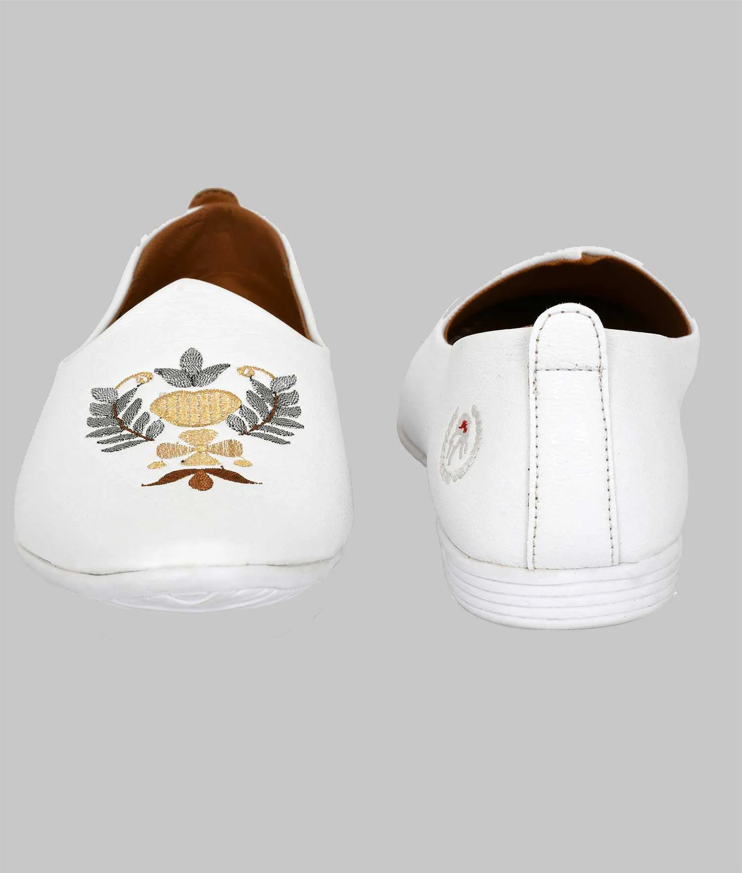 Big Boon Men's Ethnic Shoes  Embroider/ Zardozi Style