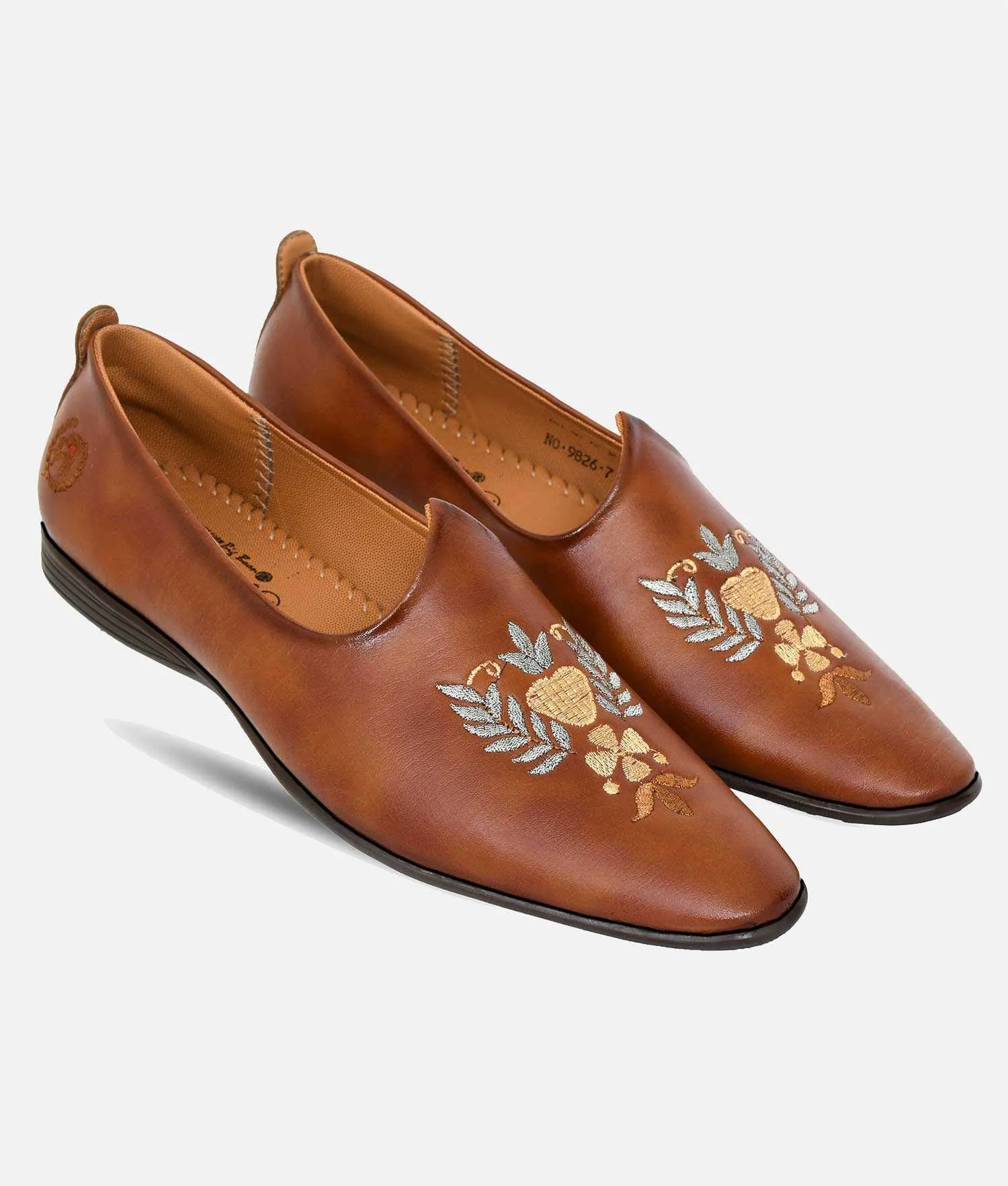 Big Boon Men's Ethnic Shoes  Embroider/ Zardozi Style