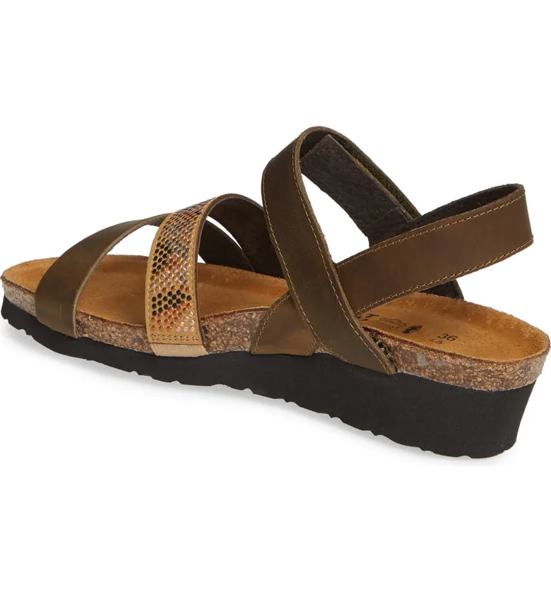 Naot Women's Gwyneth Sandals Vintage Pine Leather/Camel Combo