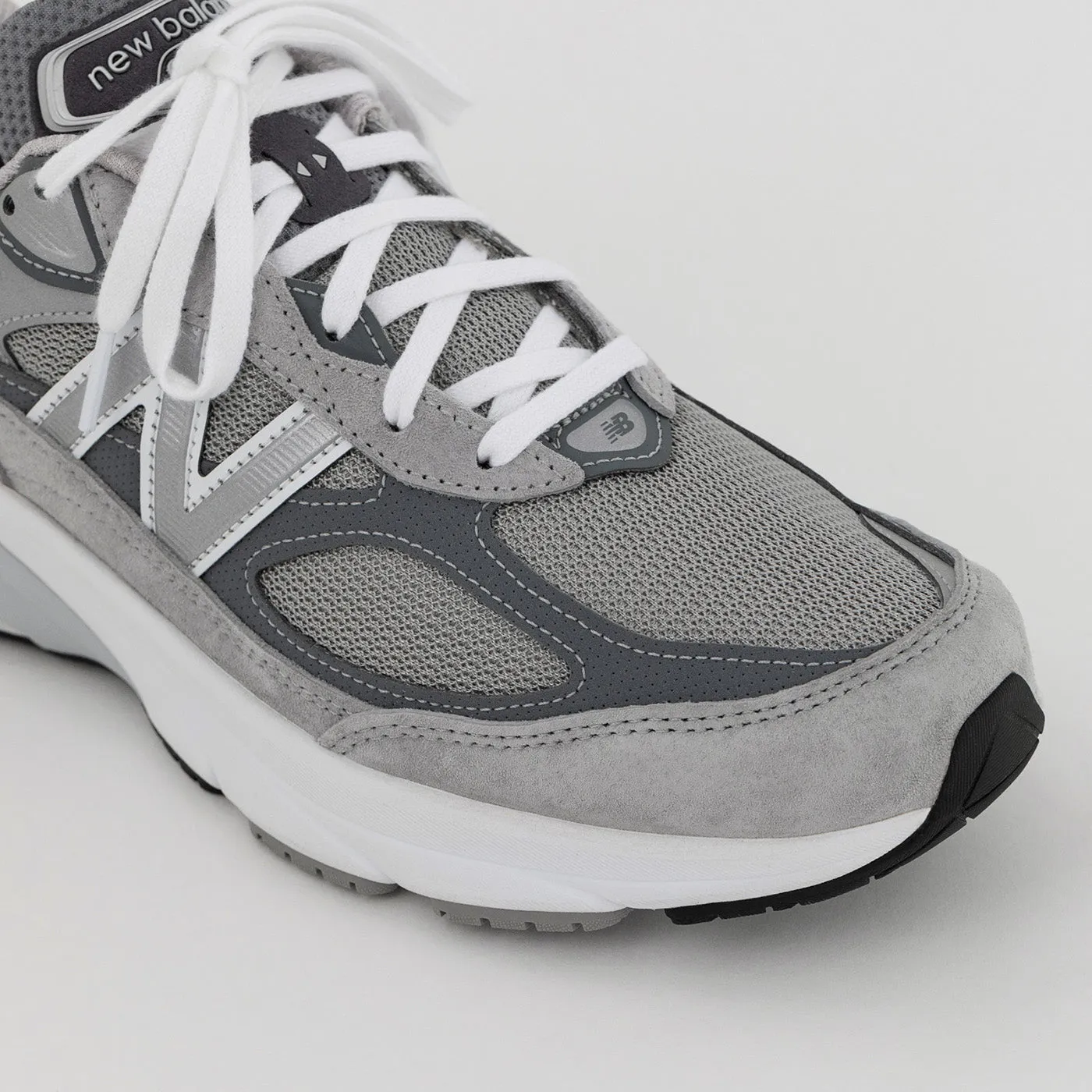 New Balance 990 v6 Made in USA Sneaker